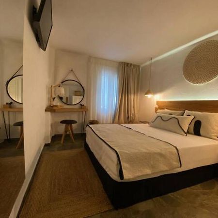 Papikinou Bay Suites Adamantas  Екстериор снимка